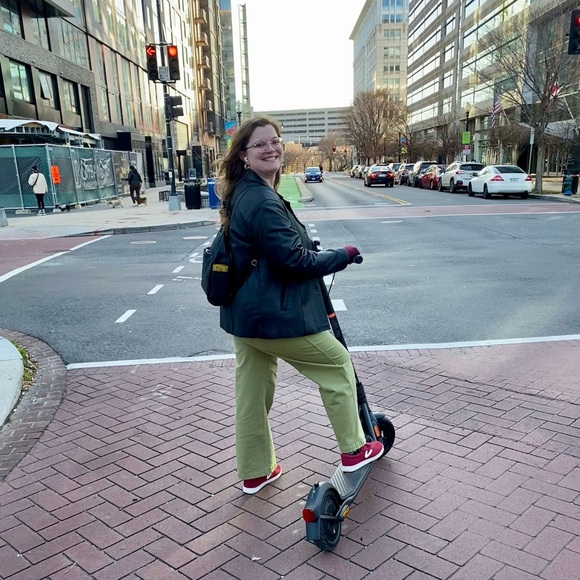 Meet your Posher, Kinsey - Picture 6 of 7